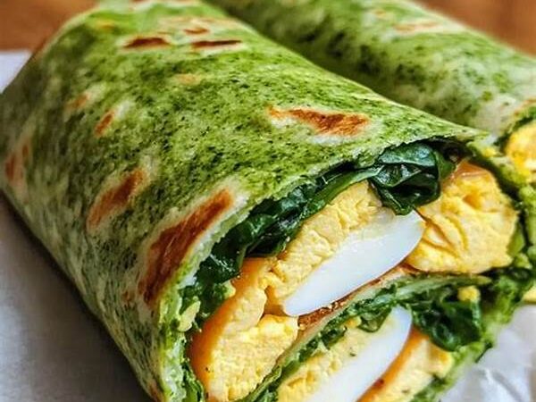 Quick Egg & Spinach Wrap For Lunch On The Go