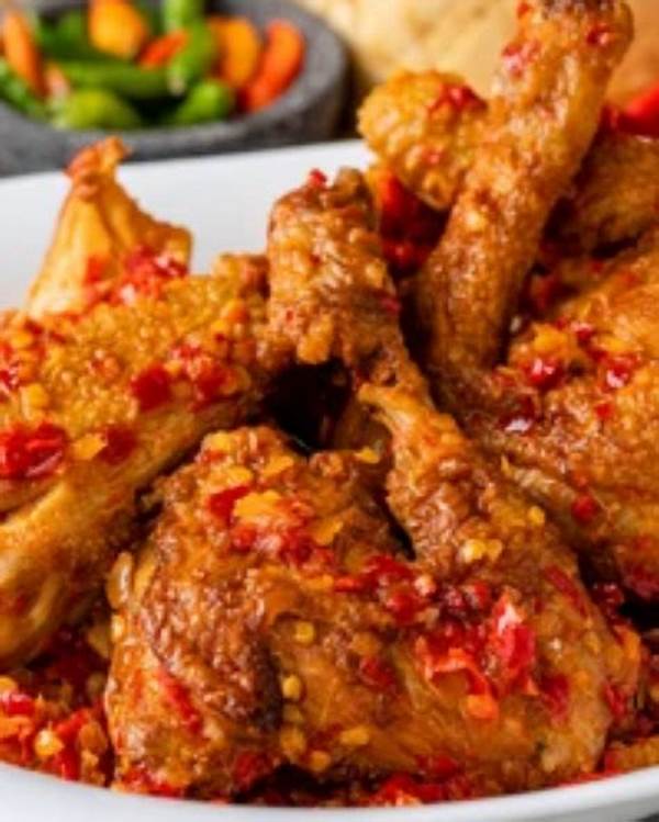 Viral 10-minute Sambal Chicken Recipe Sweeps Indonesia