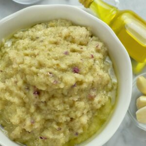 Mau Tahu Cara Buat Bumbu Dasar Putih yang Praktis dan Tahan Lama? Simak Disini!